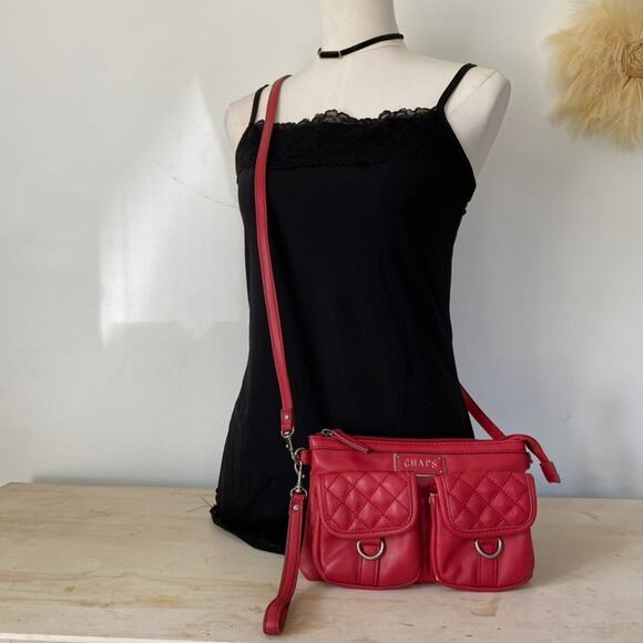 Vintage Chaps Womens Y2K Red Crossbody Purse Bag Quilted Pockets Wristlet Preppy - Picture 1 of 15